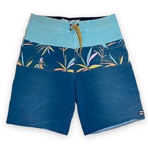 Mens Billabong Color Block Palm Printed Board Shorts | 29 Waist 🏄🏽